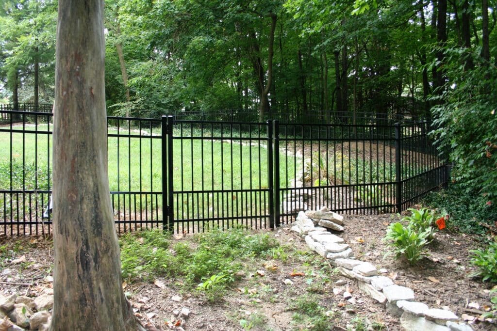 install a black aluminum fence with puppy pickets in Cincinnati