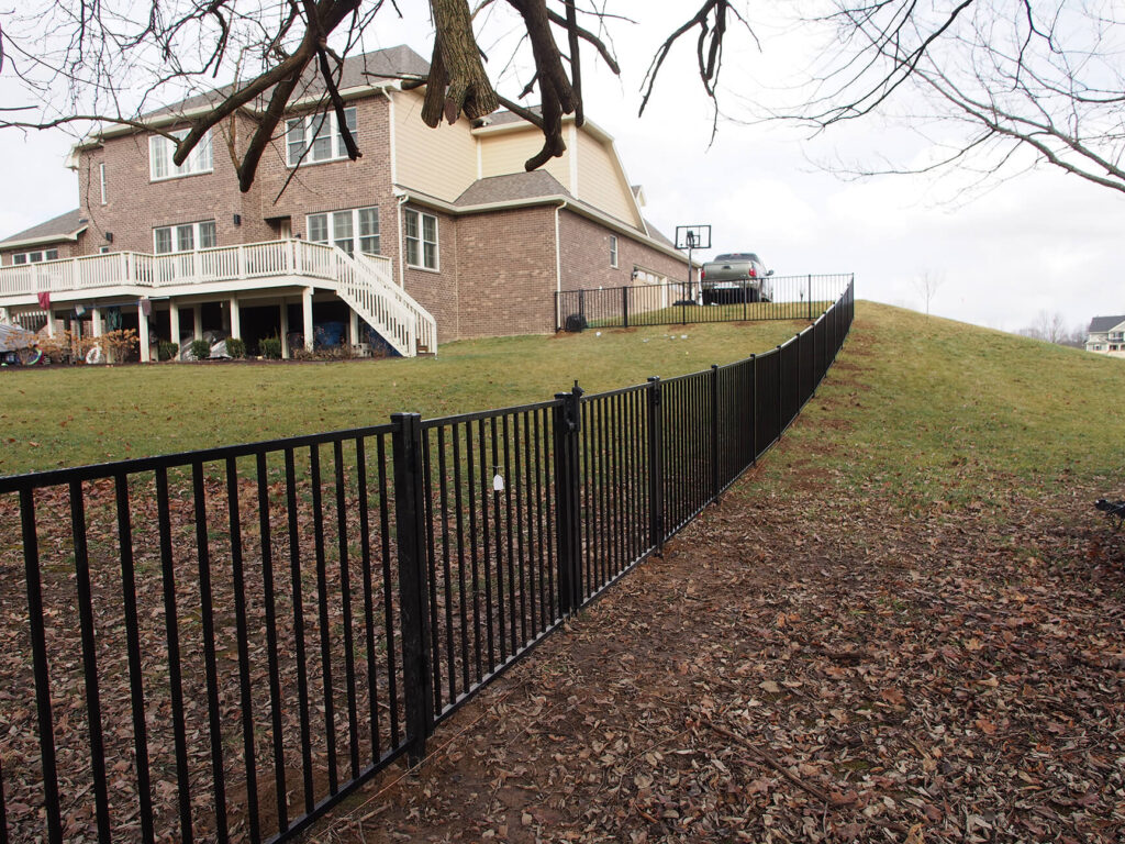 aluminum fence installation in Cincinnati