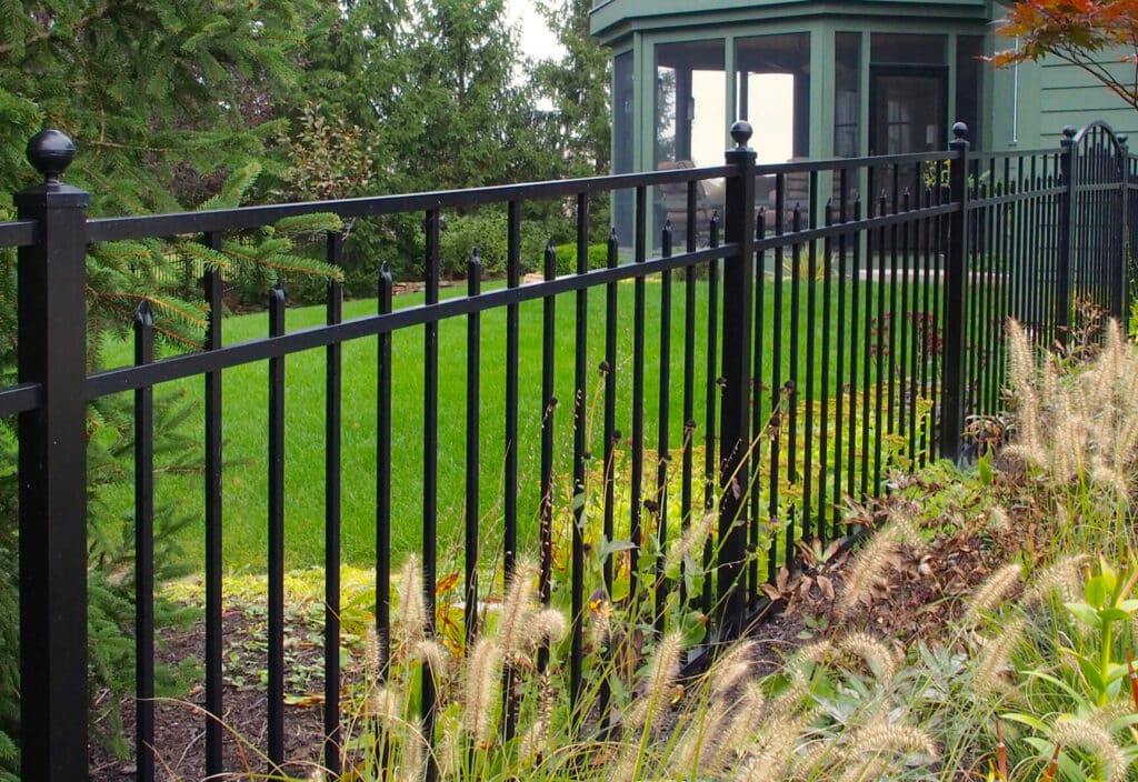Cincinnati metal fence installation