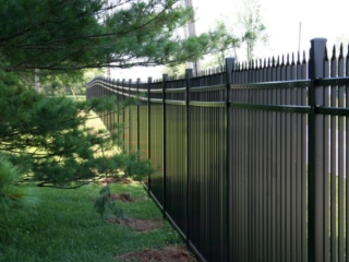 commercial aluminum fence installation around Cincinnati