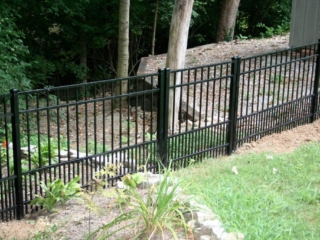metal fence companies around Cincinnati