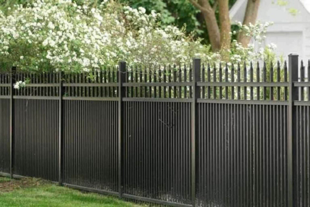 metal fence contractors near Cincinnati