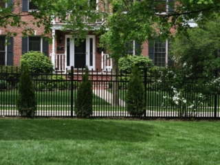 Cincinnati company for installing black aluminum fence