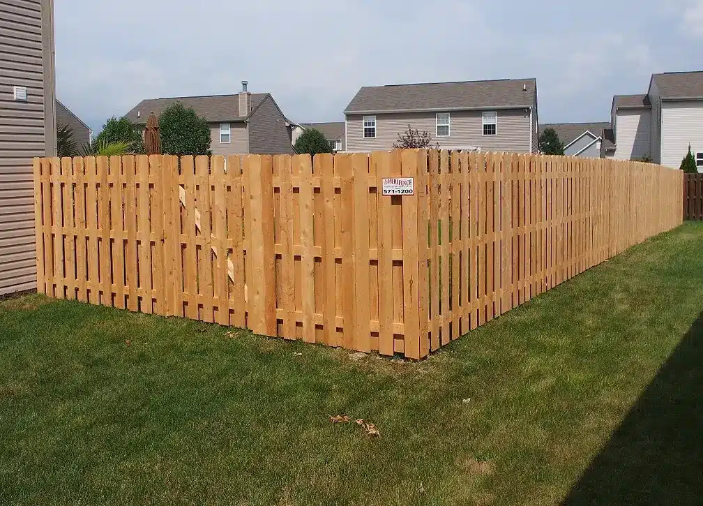 Shadow box fencing installation in Cincinnati, OH