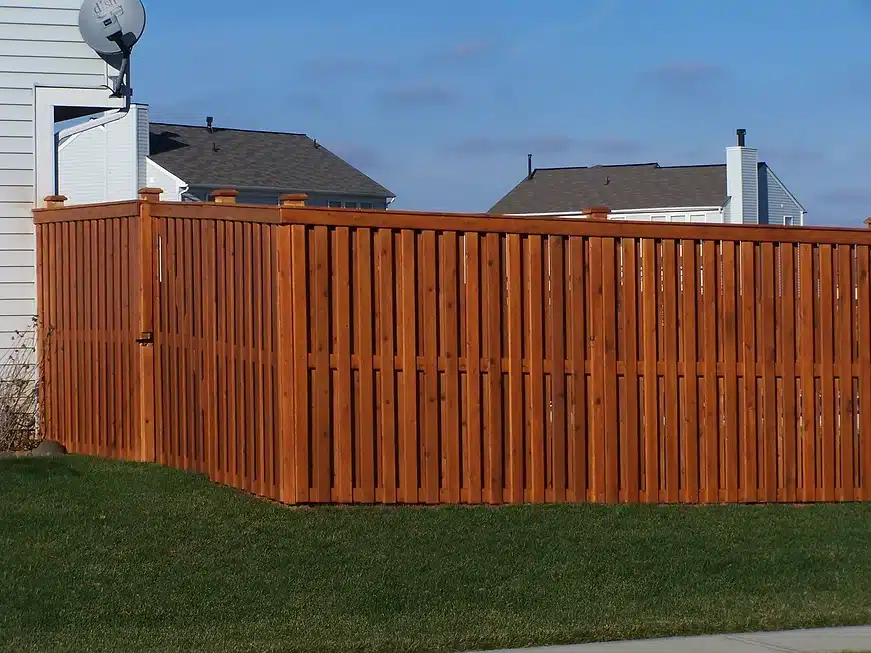 Shadow-box fence installation around Cincinnati, OH