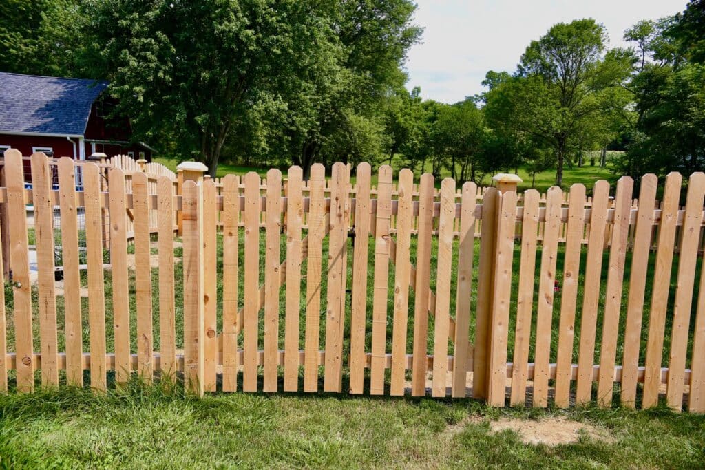 Cedar fencing company in Cincinnati