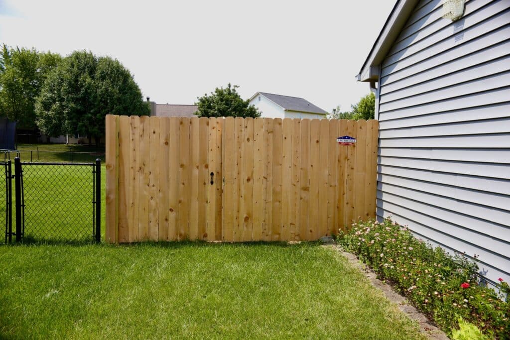Cedar fencing company in Cincinnati