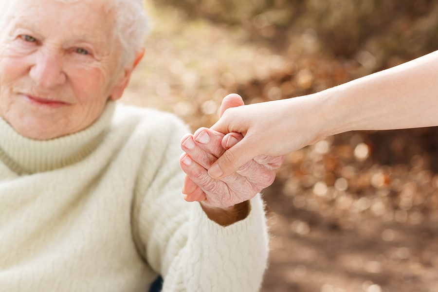 3 Ways to Create a Safe Outdoor Space for Elderly Loved Ones